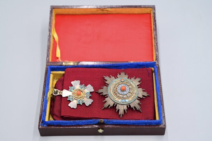 大清帝国 二等第二双龍宝星勲章 ｜骨董品買取 緑和堂