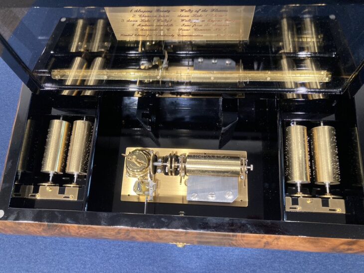 リュージュ チャイコフスキー没後100年記念オルゴール ｜骨董品買取 緑和堂