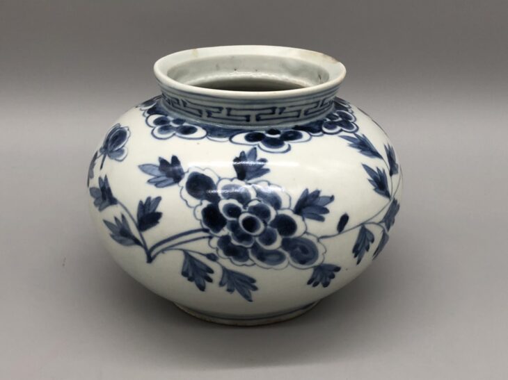 李朝『染付 丸壺(丸壷)』 ｜骨董品買取 緑和堂