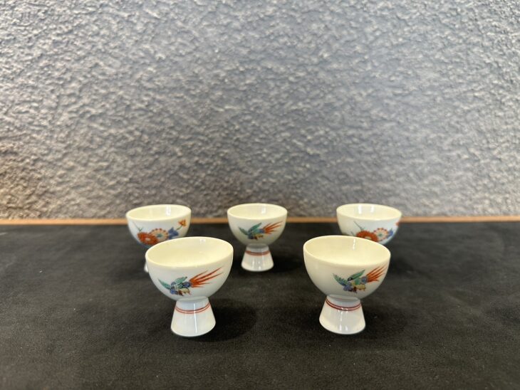 十三代 酒井田 柿右衛門作 『濁手 菊鳥文 酒器揃』 ｜骨董品買取 緑和堂