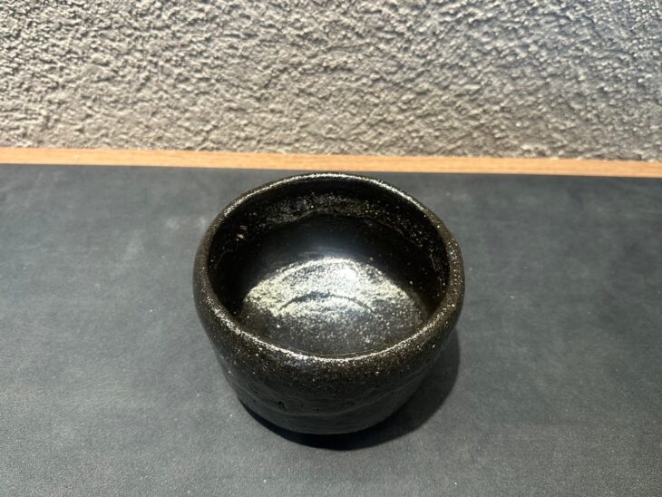 楽吉左衛門作（覚入）『黒茶碗 鵬雲斎 書付』 ｜骨董品買取 緑和堂