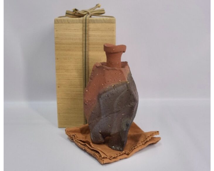 隠崎 隆一『備前徳利』 ｜骨董品買取 緑和堂