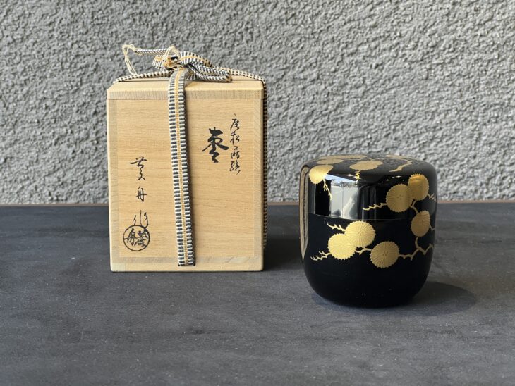 桜田慶舟 『唐松蒔絵 棗』 ｜骨董品買取 緑和堂
