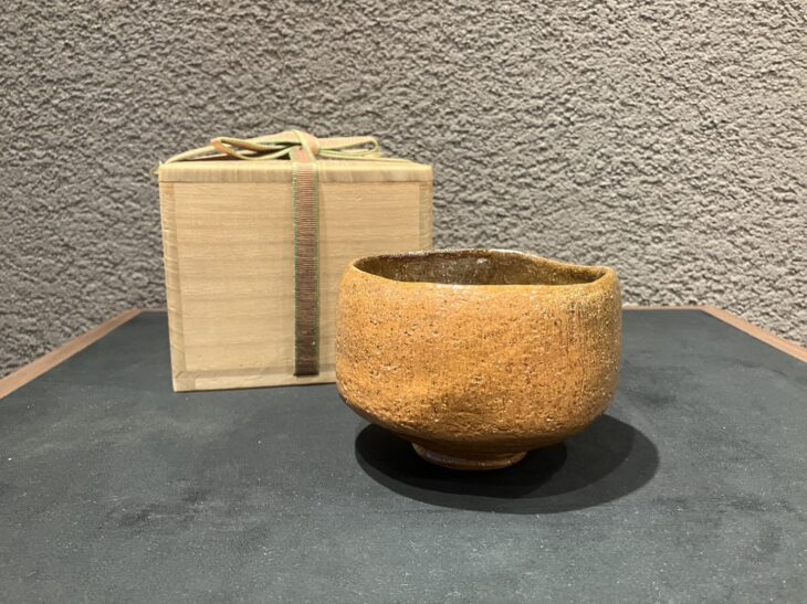 九代 大樋長左衛門 『飴釉茶碗』 買取価格相場｜骨董品買取 緑和堂