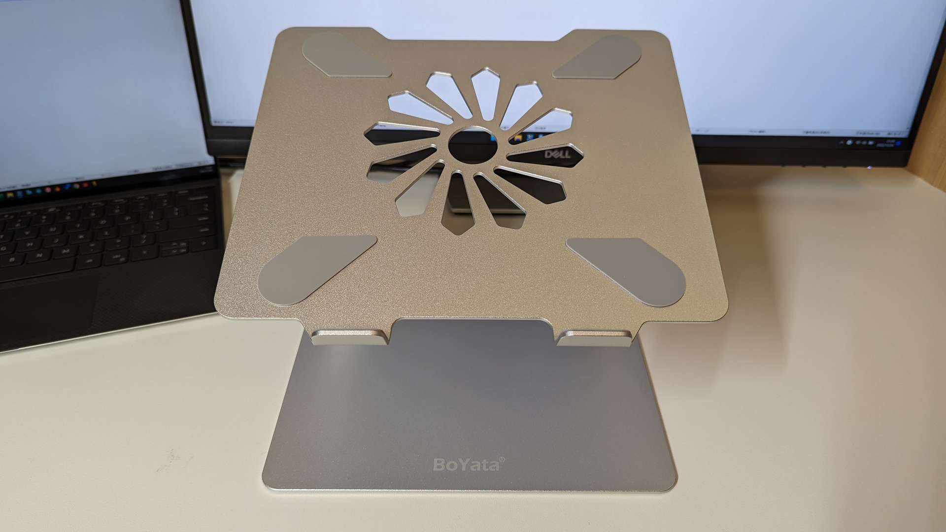 値引き】HP Stream ノートPC Boyata スタンド付属 値引き】HP Stream