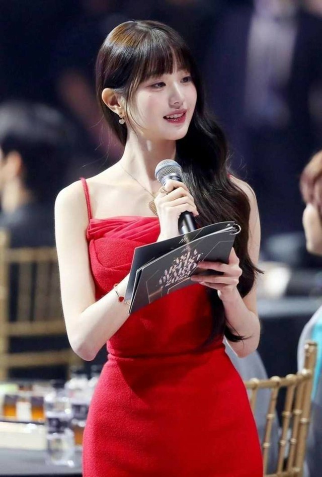 IVE」チャン・ウォニョン、今日（6日）10周年「AAA」で輝く！5年連続MC