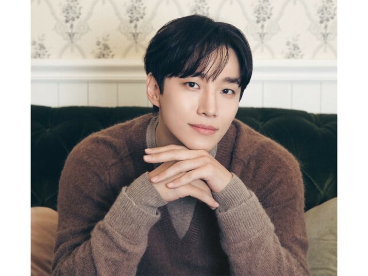 2PM」ジュノ、あたたかい眼差しで大人の魅力アピール …2025年