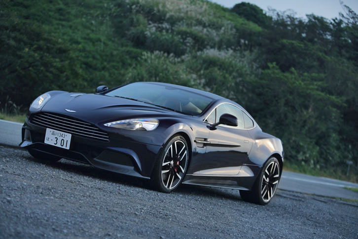 貴重ニッコー製007／ダイ・アナザー・デー アストンマーチンv12