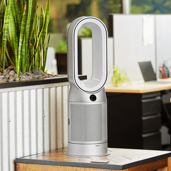 Dyson HP04 ダイソン空気清浄機能付ファンヒーター 2020年製