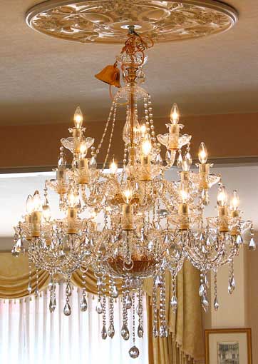 クリスタルシャンデリア プリンセスティアラ 21灯｜輸入家具