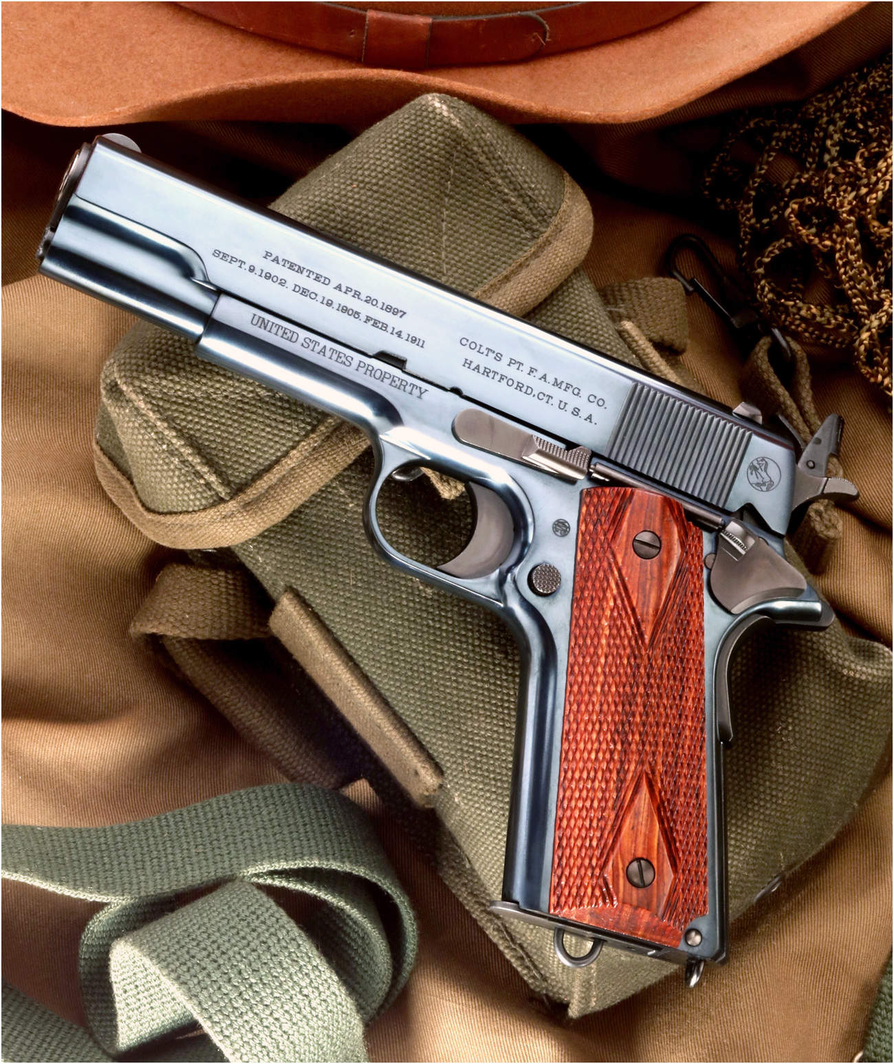 ハンドワーク・ポリッシュで実現した美しいブルー「WA【コルト】M1911