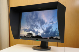 スタパ さらに驚き!! あの人気モニターにFlexStand搭載 オイシイとこ