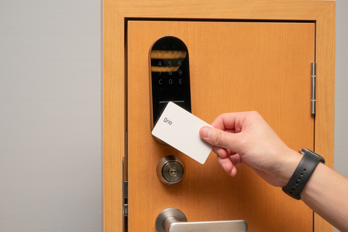 スマホ無しでスマートロック解錠「Qrio Pad」 カードキー活用