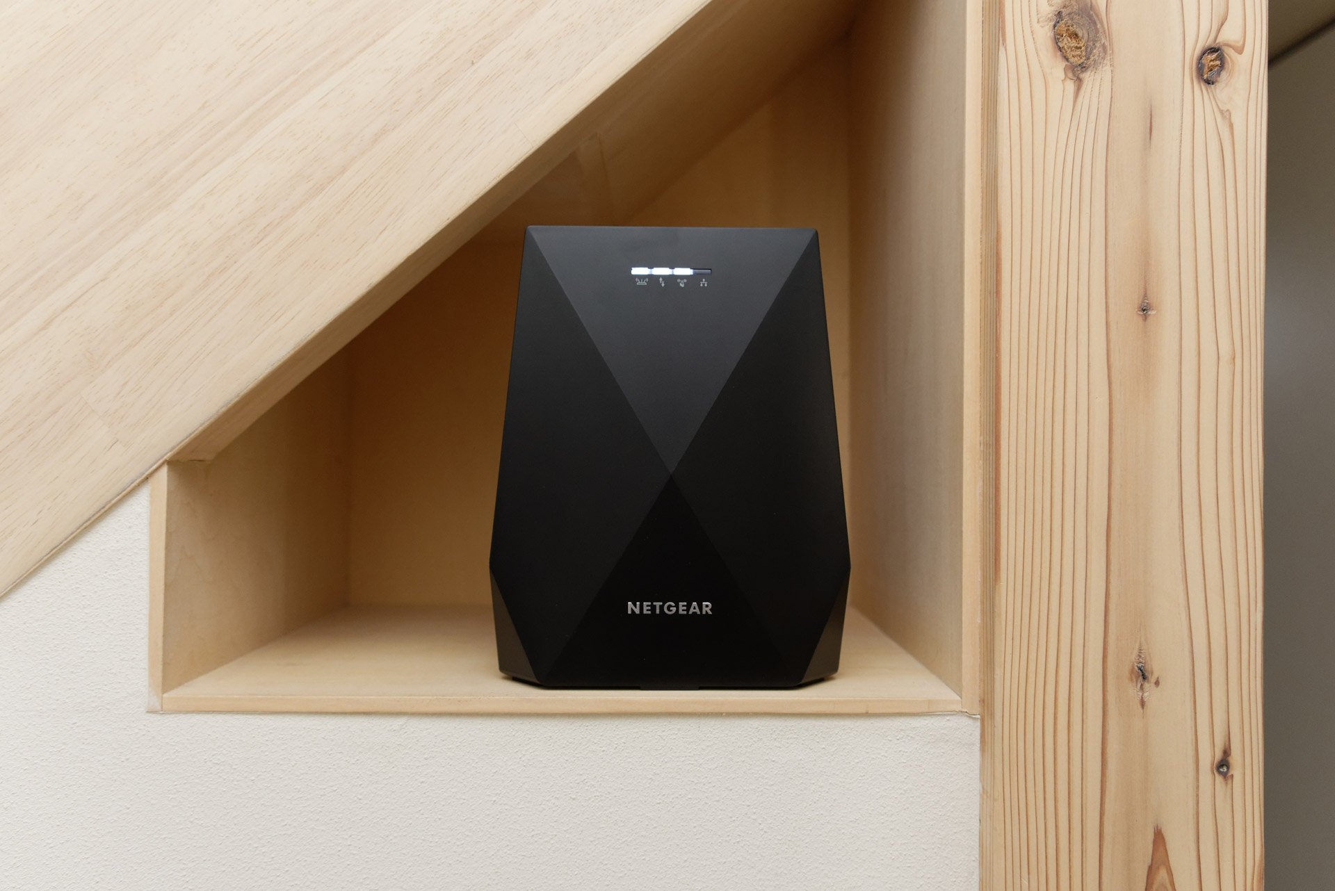 自宅ネットワークはまだまだ進化する！ メッシュWiFiを強化して家の