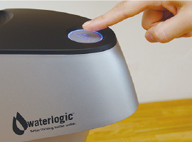 Edge(エッジ) | 美しいポット型UV浄水器 | ウォーターロジック