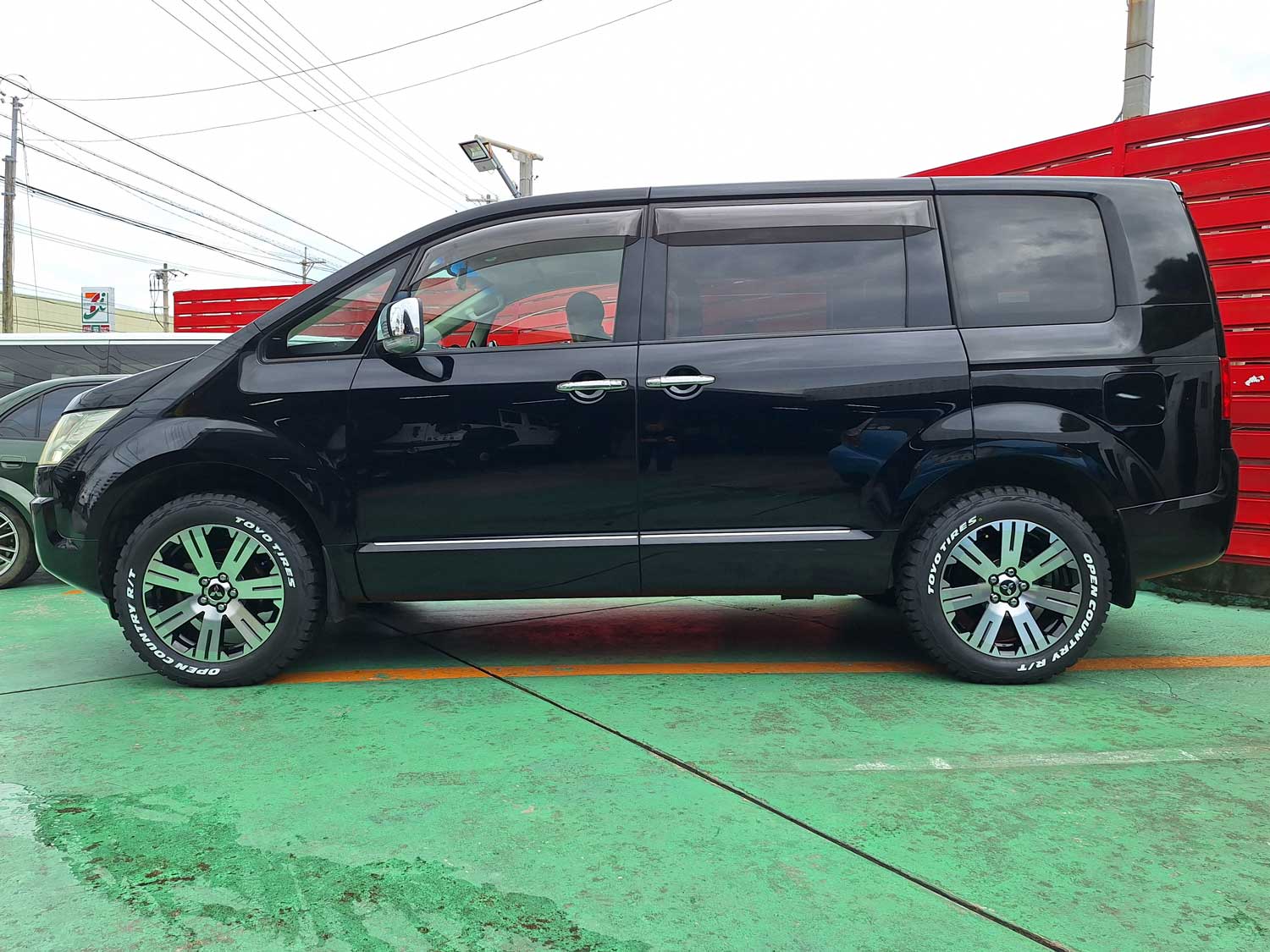 三菱 デリカD:5 デリカD5純正アルミホイール 18×7J OPEN COUNTRY R/T