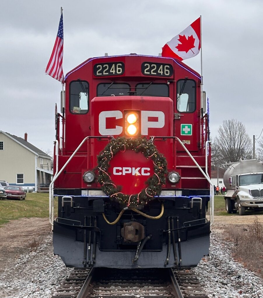 CPKC Holiday Train makes first stop in the area - WIZM 92.3FM