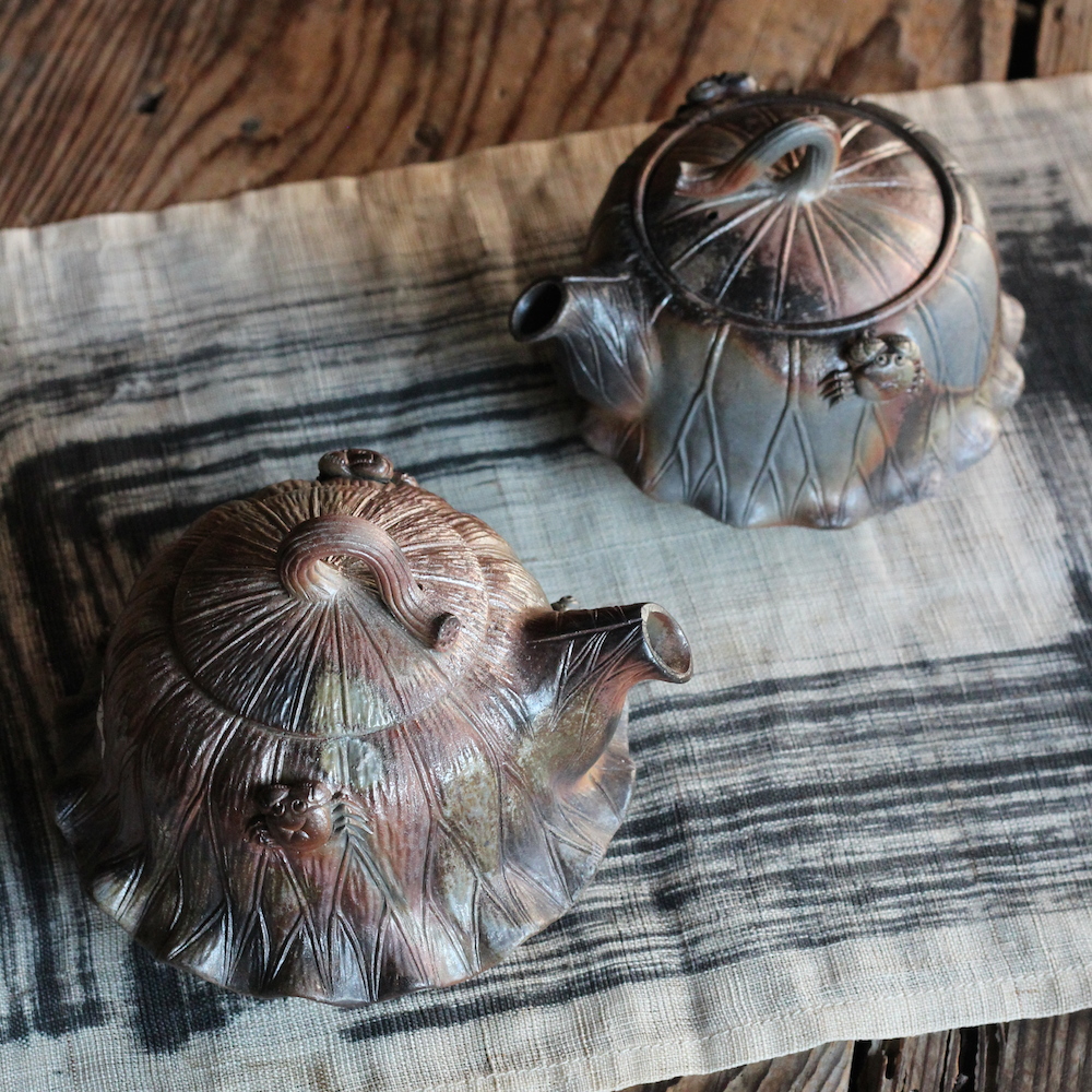 蓮と蟹のシリーズ | 備前焼窯元 小西陶古