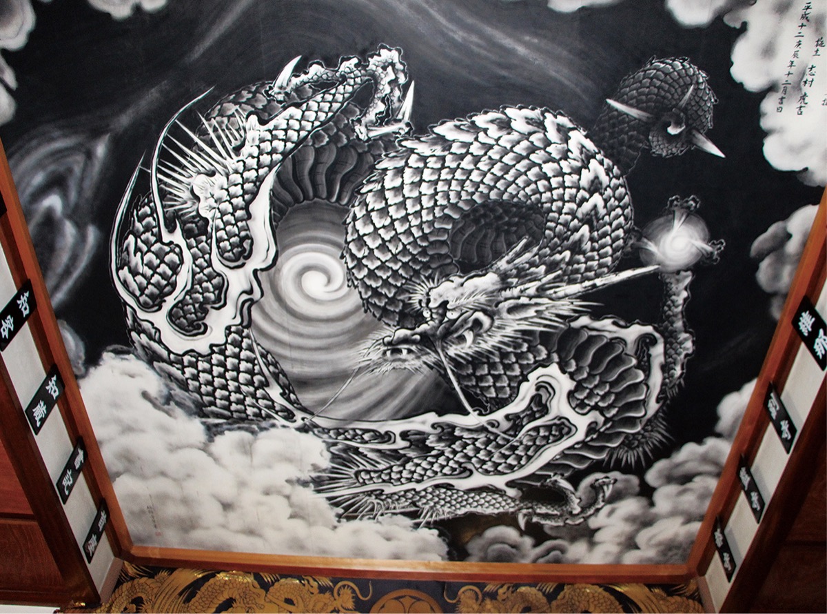 川崎市麻生区・西光寺 天井絵｢雲龍図｣を特別公開 辰年だけ 春と秋に