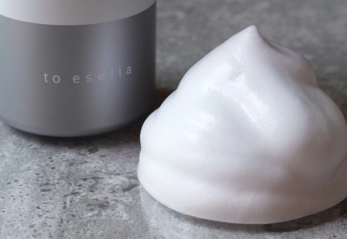 炭酸濃密泡クレンジング Deep | to esella