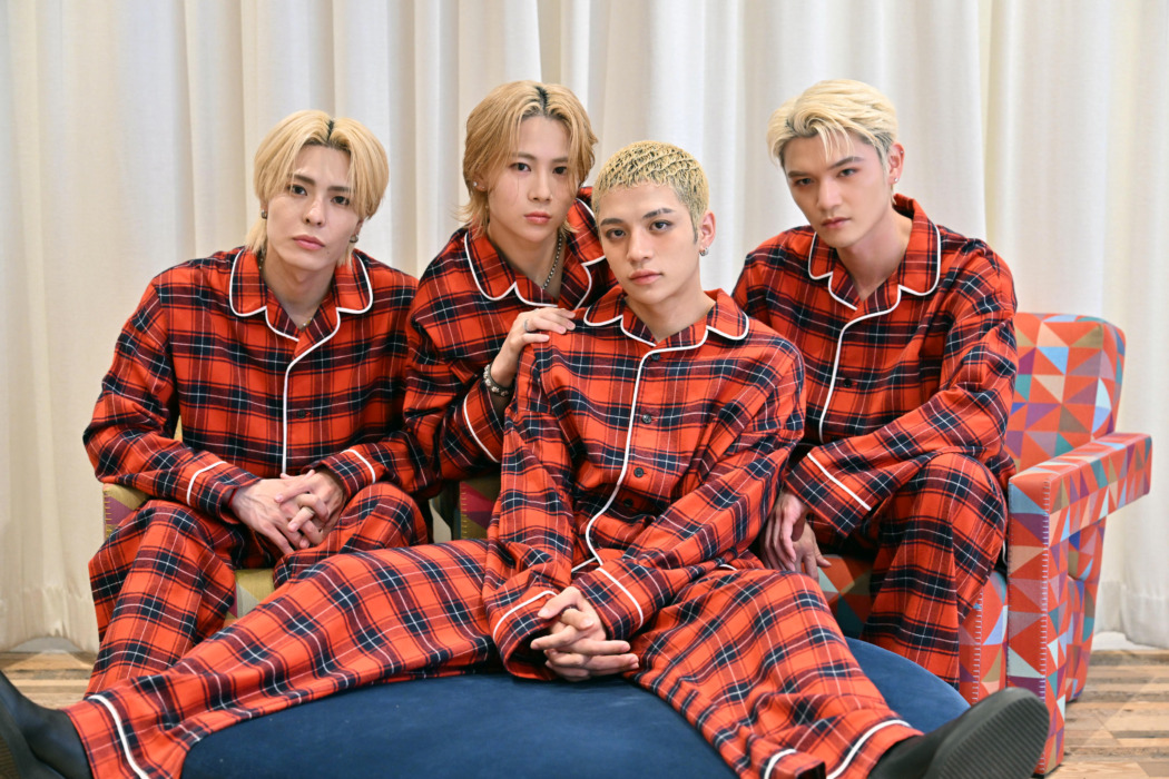 プレゼント】WOLF HOWL HARMONYの直筆サイン入りフォトカード1名様に