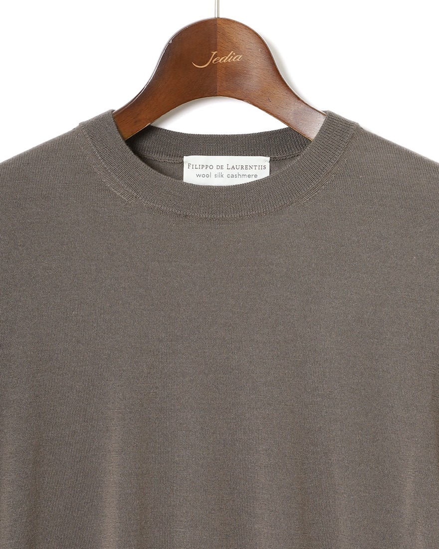 18G ウールシルクカシミヤ クルーネックニット｜FILIPPO DE LAURENTIIS