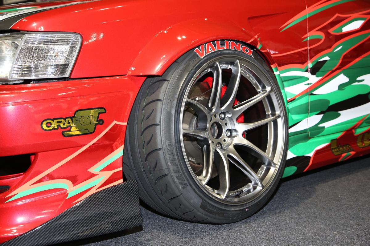 Night Walkers Yubo Cresta詳細情報|How Fast / Black Peach