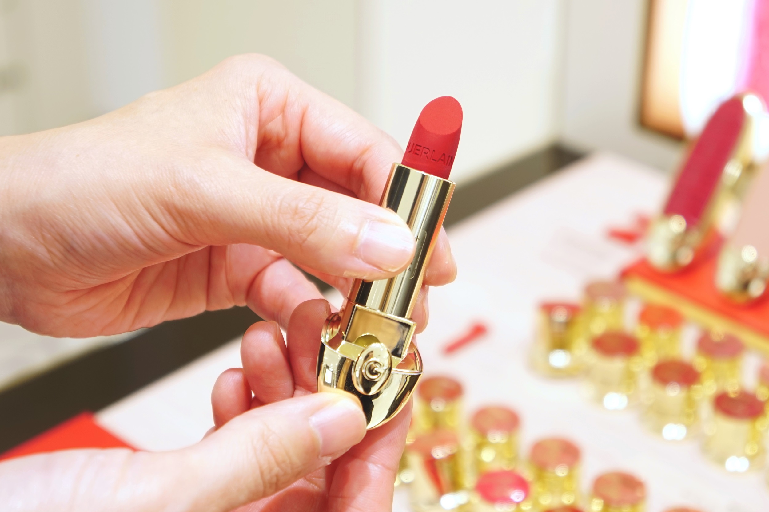 ホリデーコレクションの限定カラーが登場！ 〈GUERLAIN (ゲラン)〉から