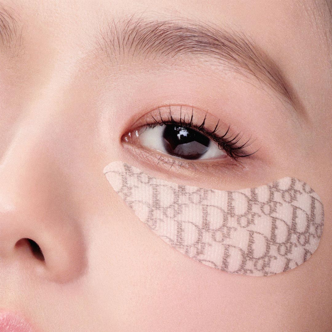 Dior（ディオール）〉から、目元用シートマスク「レ パッチ ユー」登場