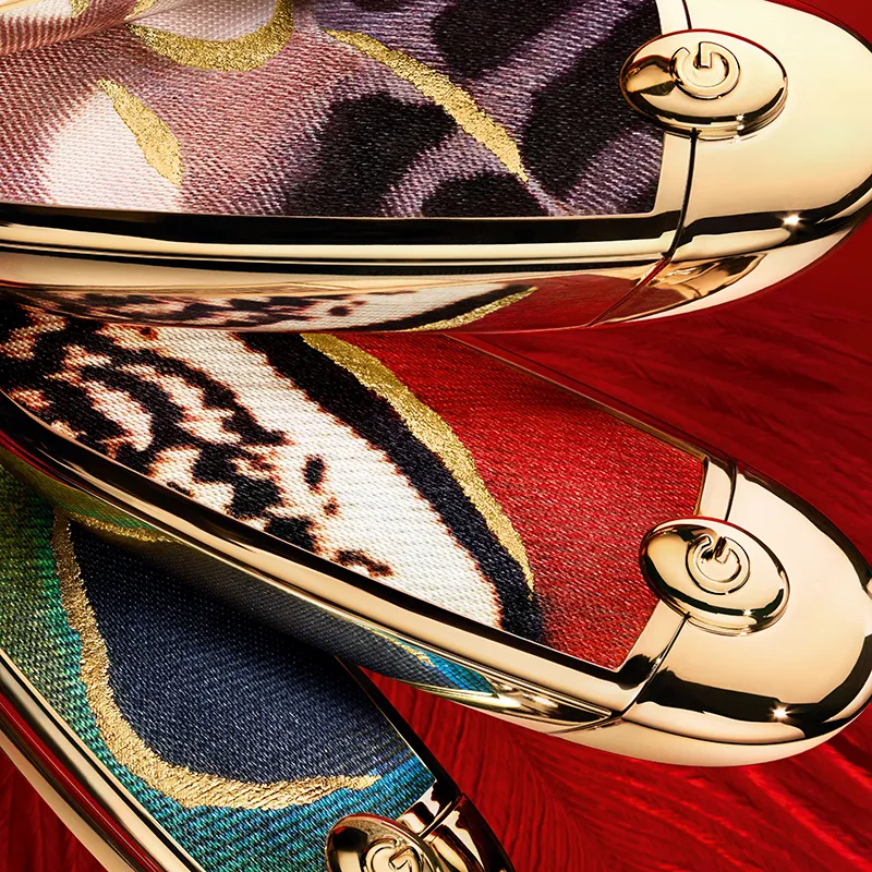 Guerlain(ゲラン)〉25年秋コスメ。雄大な“鳥たちの羽”に着想された