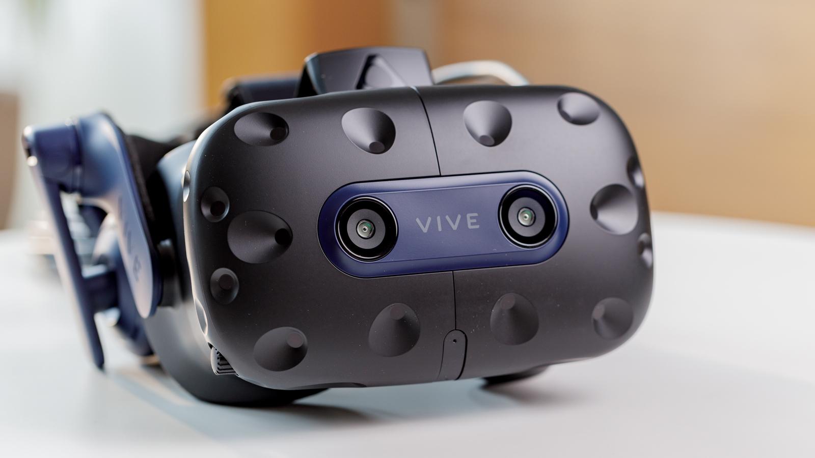 HTC Vive Pro 2 Review: A 5K Display Can't Fix Bigger Issues - Tech