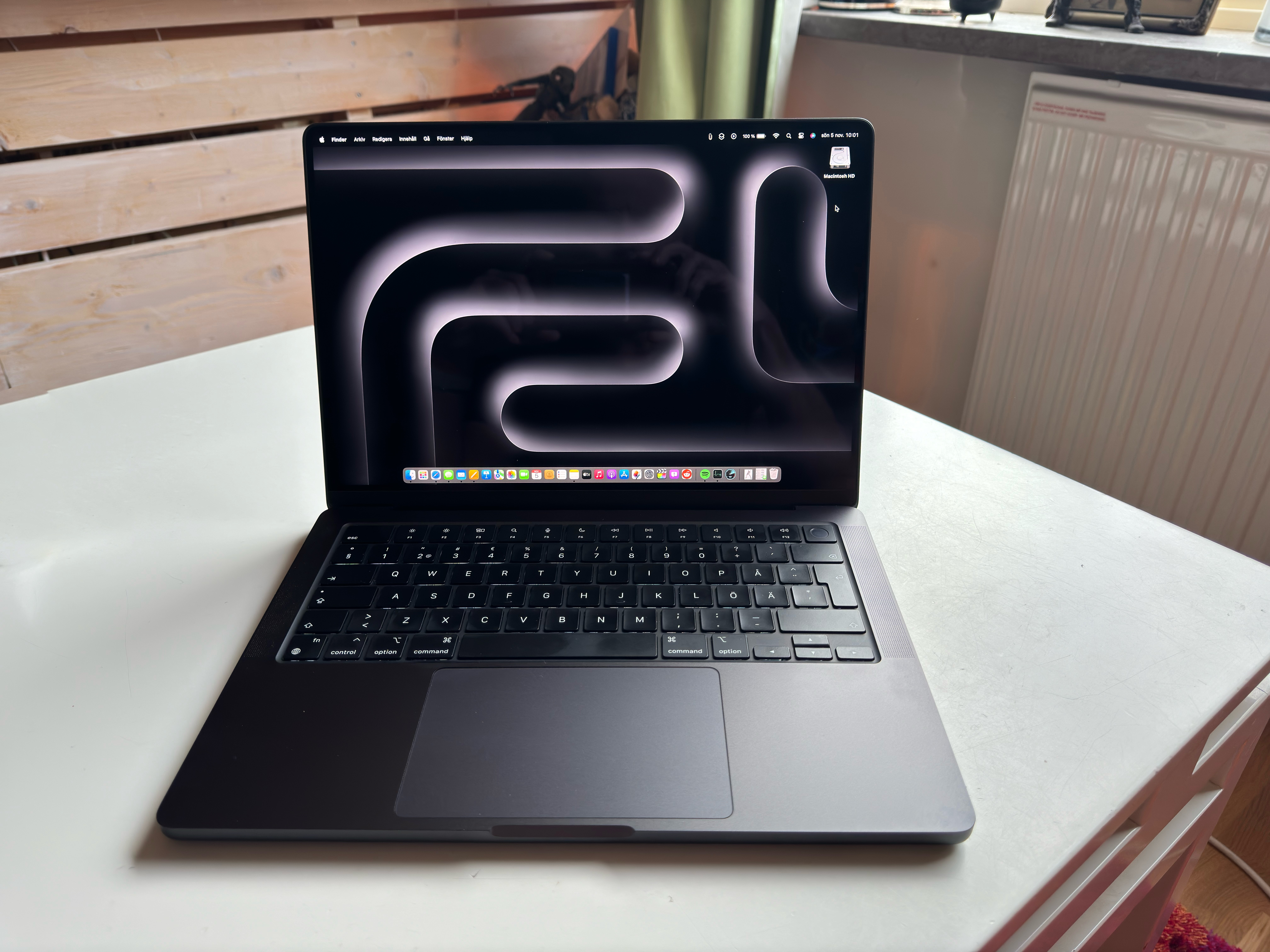 Apple MacBook Pro 14 (2023) Review: Blazingly Fast - Tech Advisor