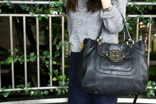 TORY BURCH（トリーバーチ） AMANDA HOBOバッグ入荷です♪ [2015.09.25