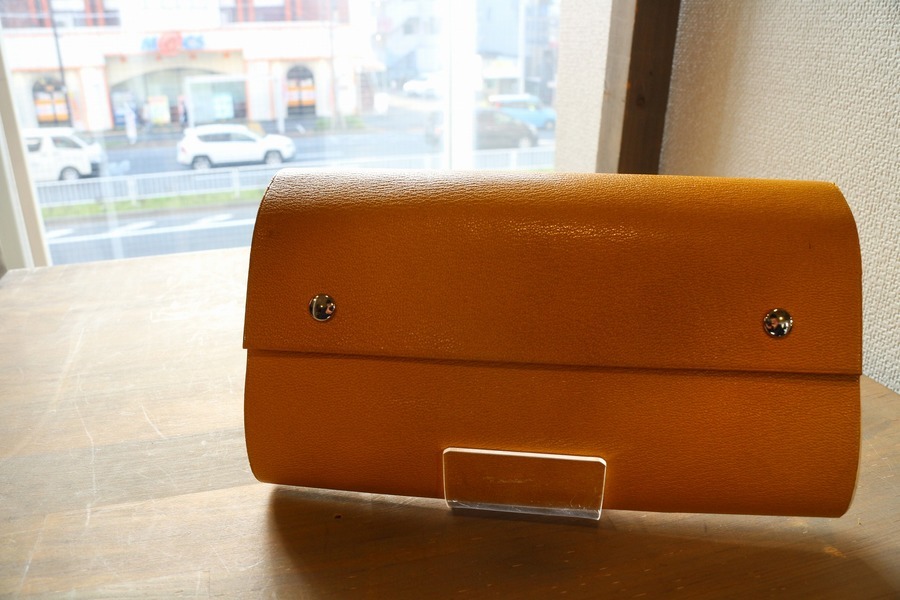 大人気ブランド【HERMES/エルメス】からカイエルーレ ロールノートを