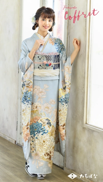 阿部ここは × Coffret”の振袖-水色｜成人記念の新作振袖ご紹介