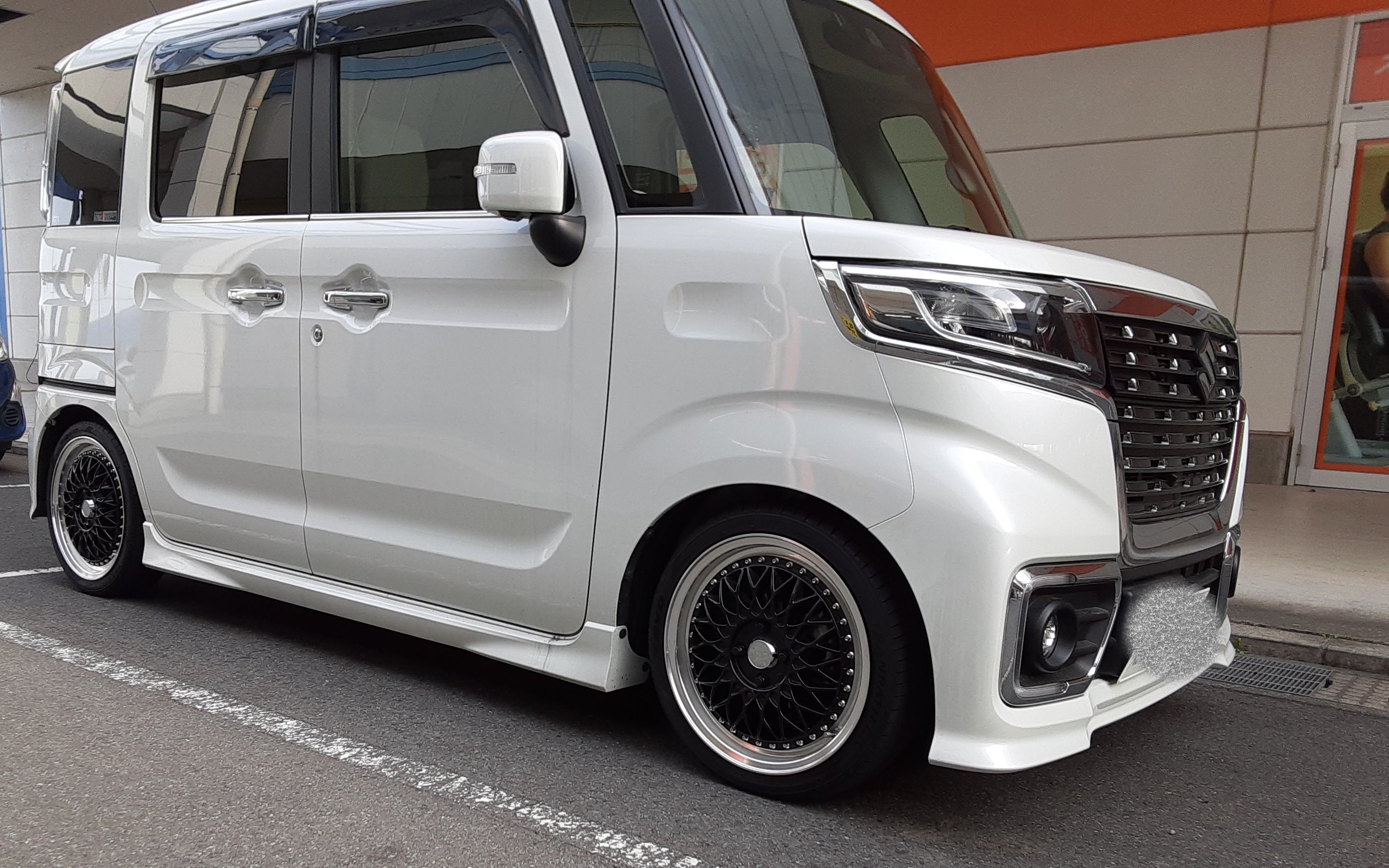 スペーシアにブリッツのZZR 車高調を取り付け！｜タイヤ市場前橋駒形店