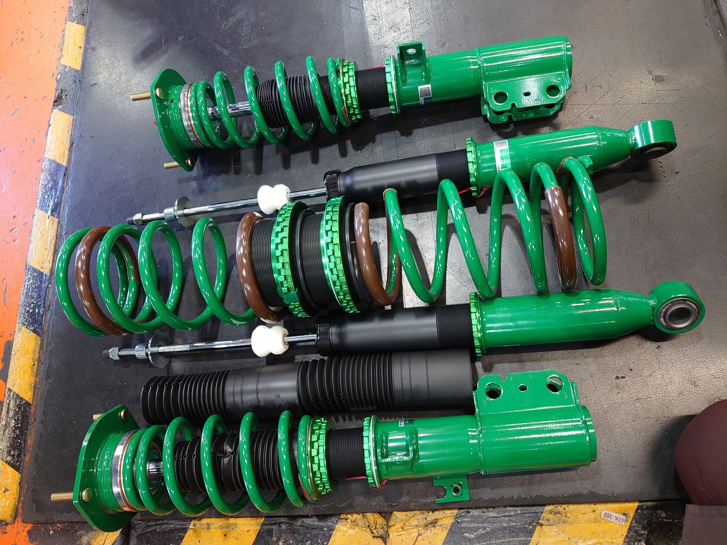 トヨタ 70系ノア・ヴォクシー テイン フレックスZ お取り付けです