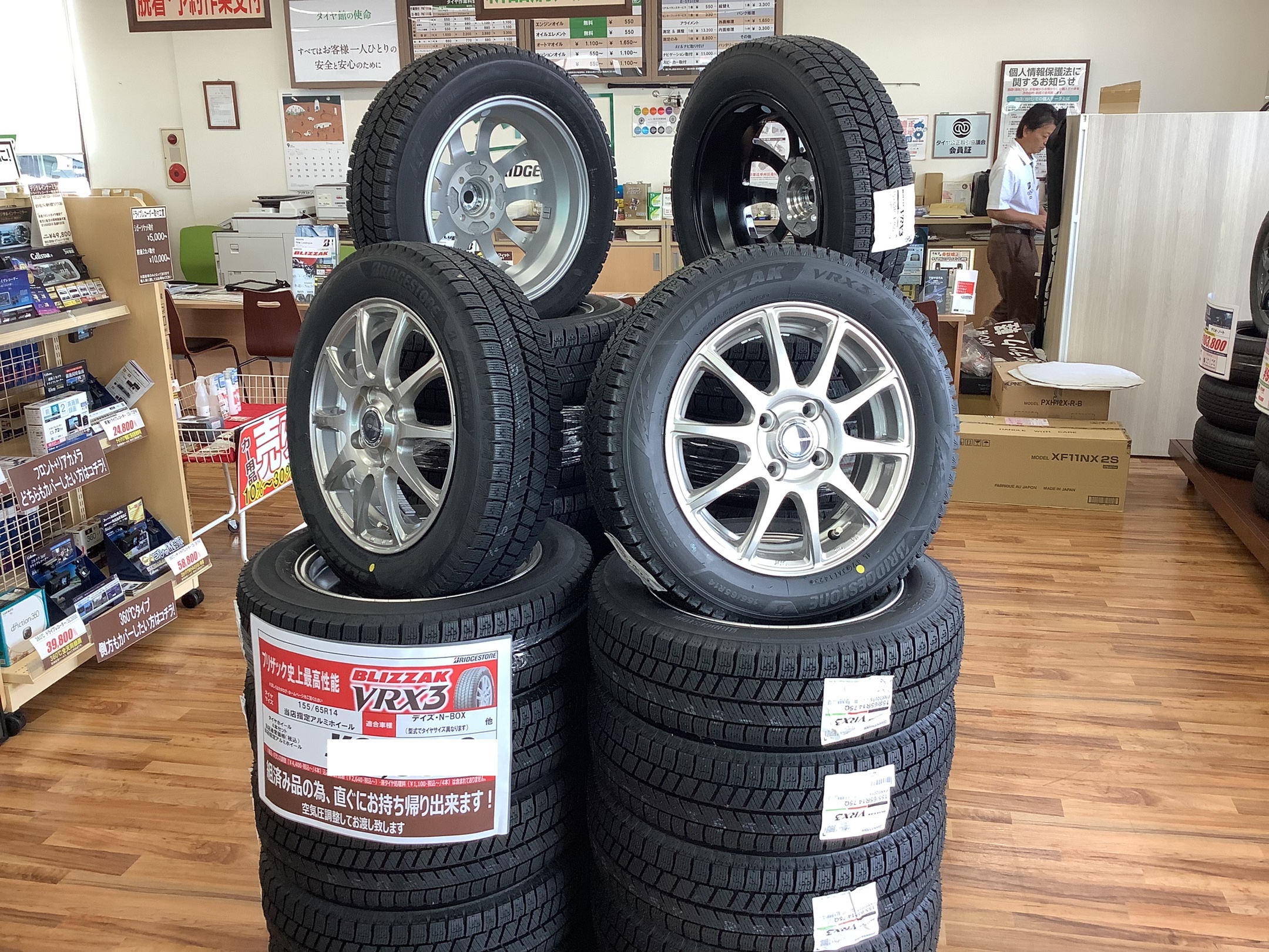 タント！N-BOX！冬タイヤホイールセット品お持ち帰り出来ます