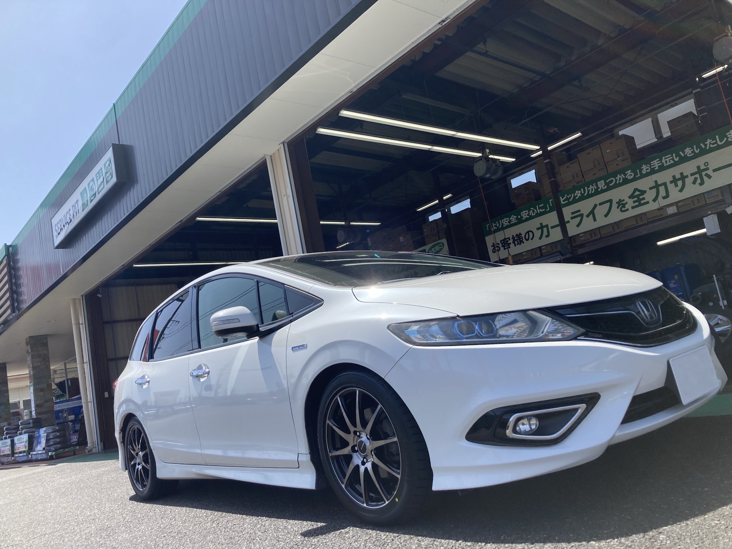 ホンダ・ジェイド・FR4】車高調でローダウン＆タイヤホイールセットの