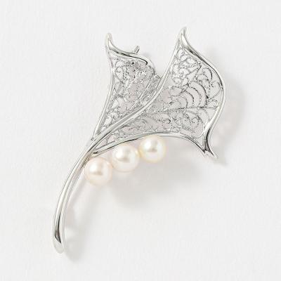 ブローチ | タカシマヤ アクセサリー セレクション | 特集 | 高島屋