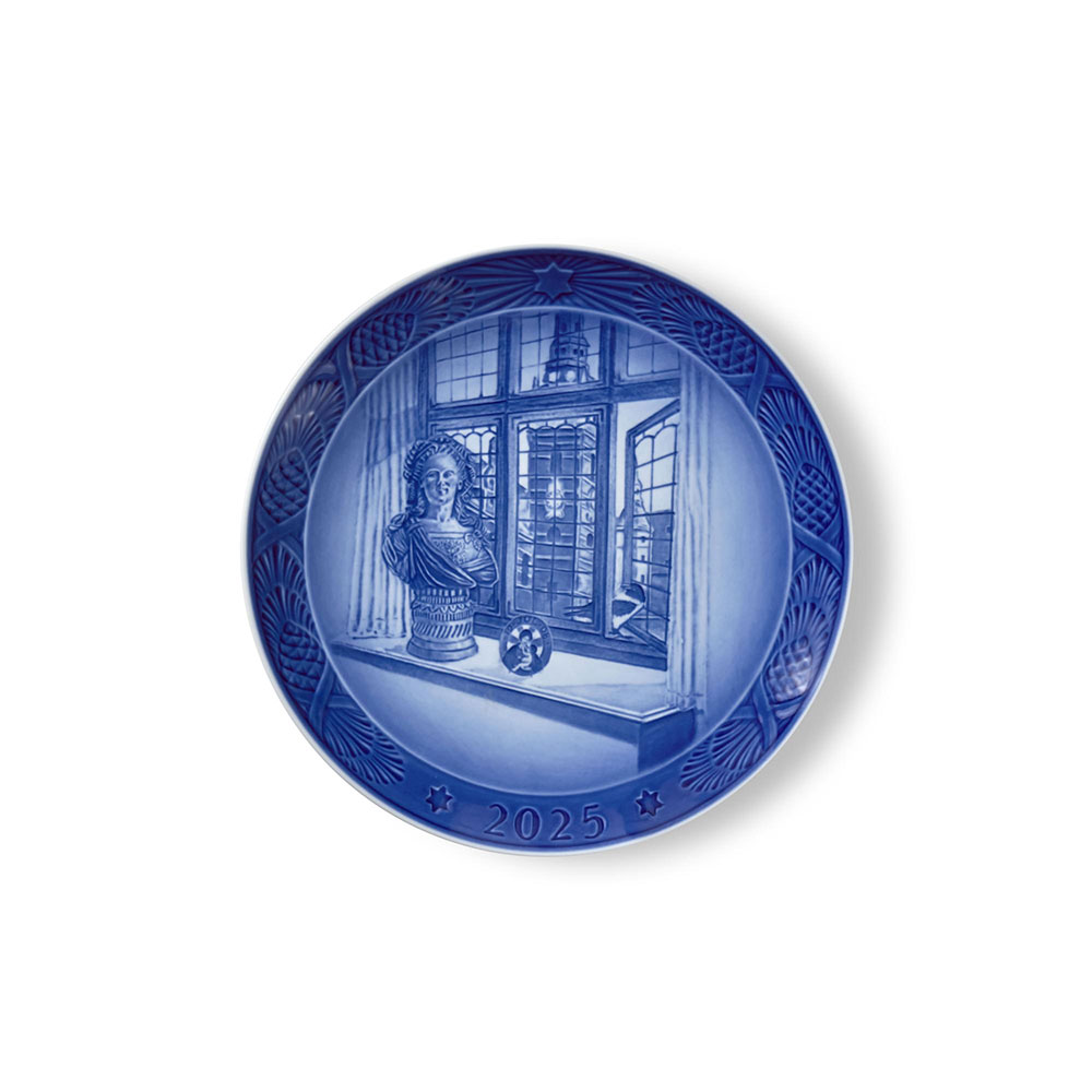 イヤープレート2025年版 「QUEEN JULIANE MARIE」 | 商品詳細 | 高島屋