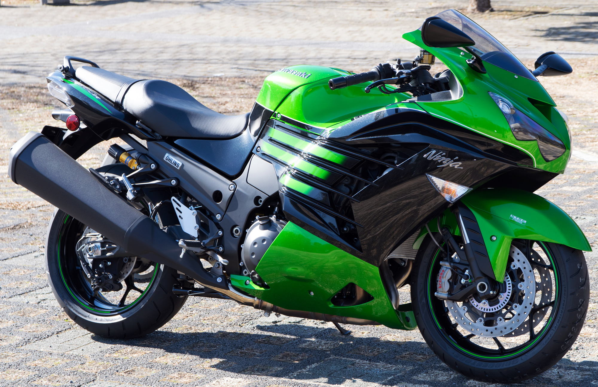 2016年 Ninja ZX-14R ABS High Gradeは、豪華装備を多数採用