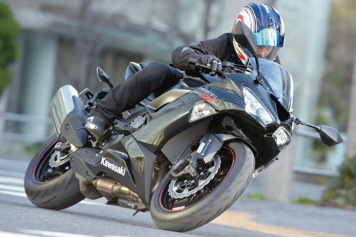 KAWASAKI Ninja ZX-6R ：走りの自由度が高いミドルスーパースポーツ