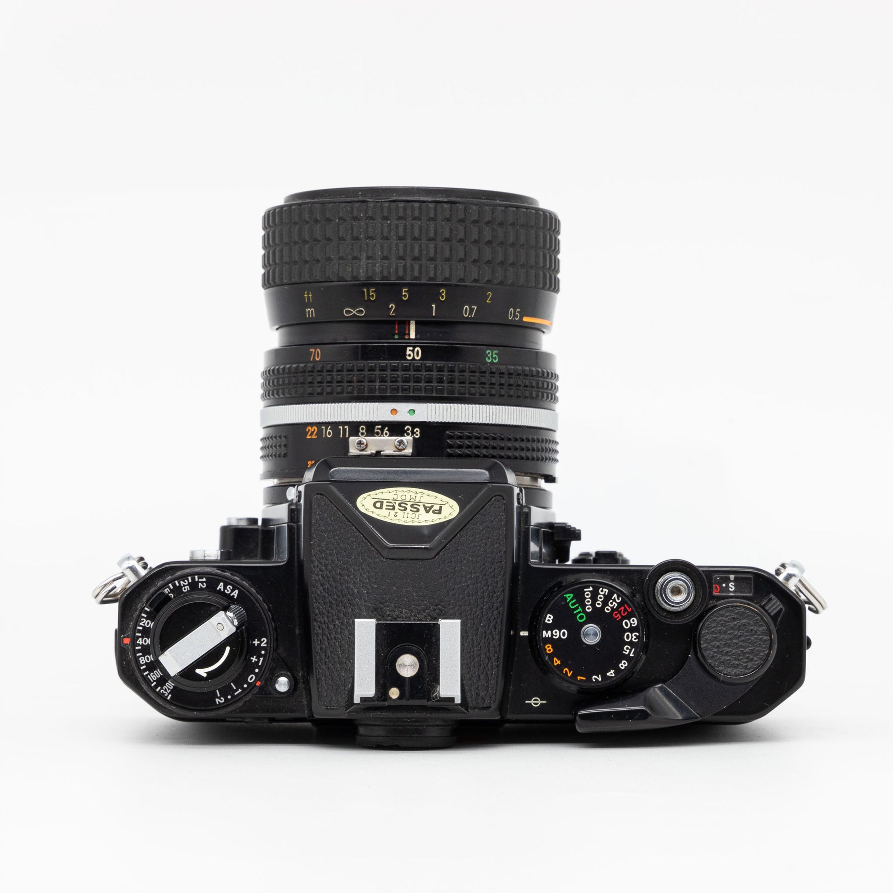 Nikon FE & Zoom-Nikkor 35-70mm f/3.3-4.5 - Film Camera