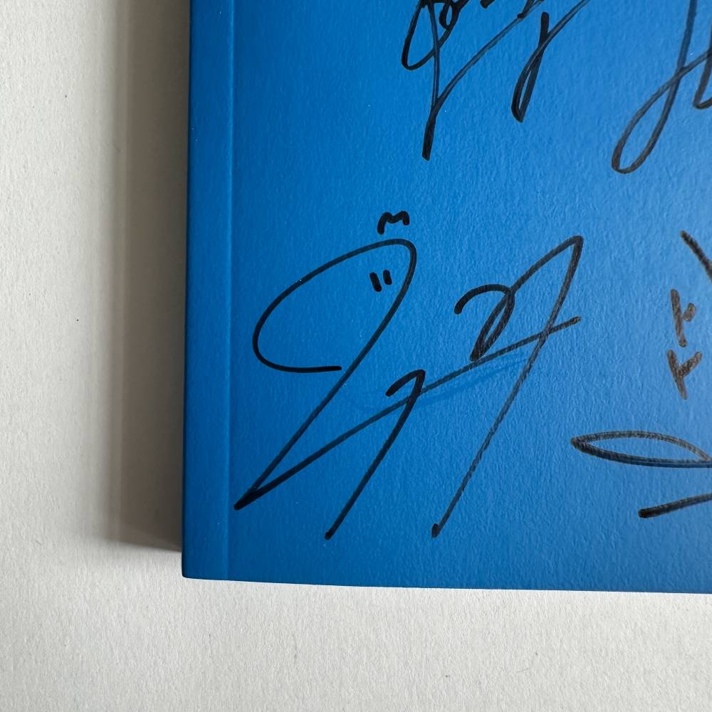 ASTRO SIGNED 2ND MINI ALBUM 'SUMMER VIBES'