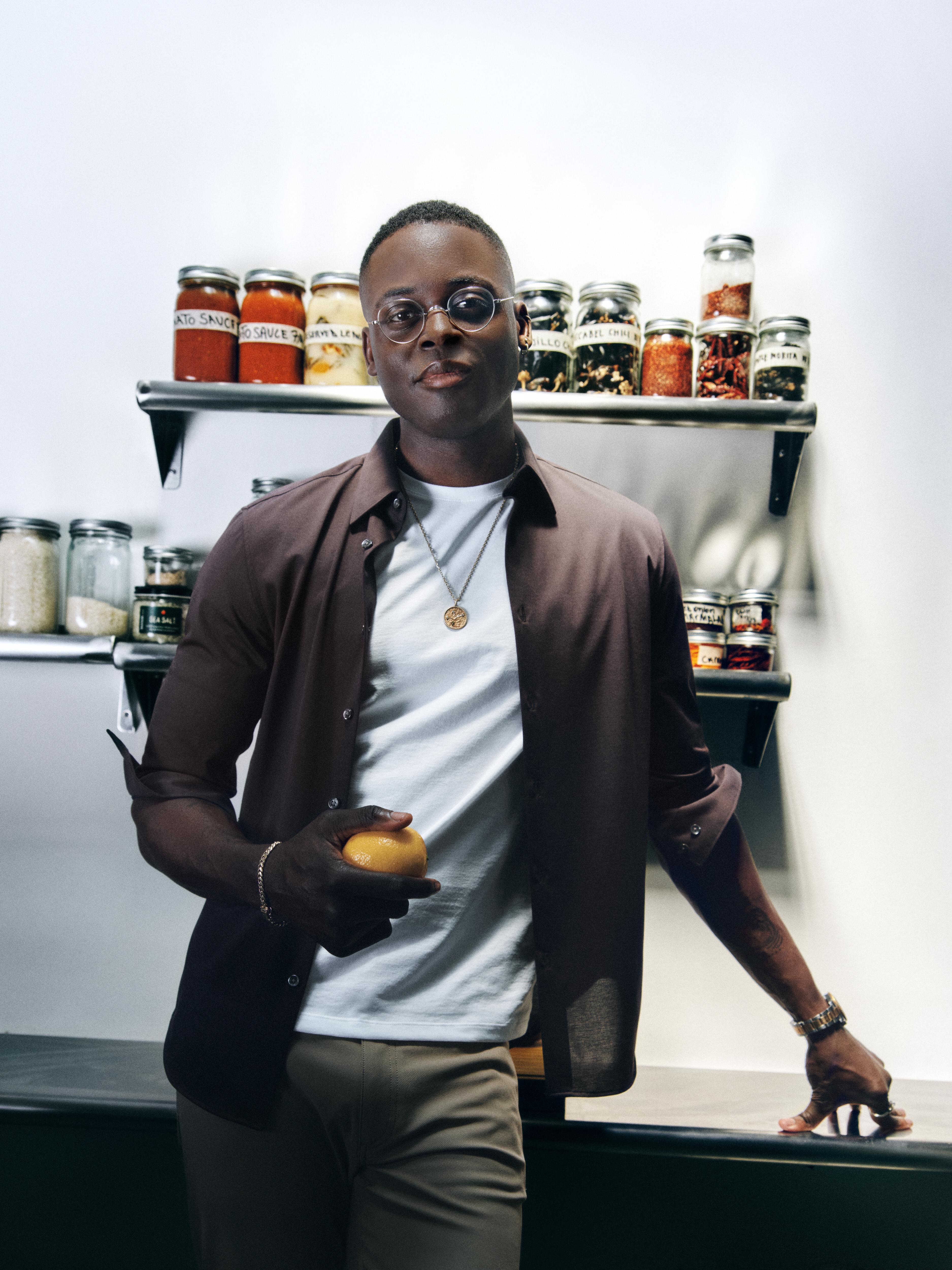 THEORIES MAGAZINE 26SP | WOMEN（レディース）｜Theory 公式通販サイト