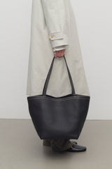 Park Tote Three Stitchレザー製バッグ Black – The Row