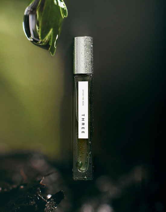 THREE ESSENTIAL SCENTS BEYOND THE RAIN | THREE（スリー）