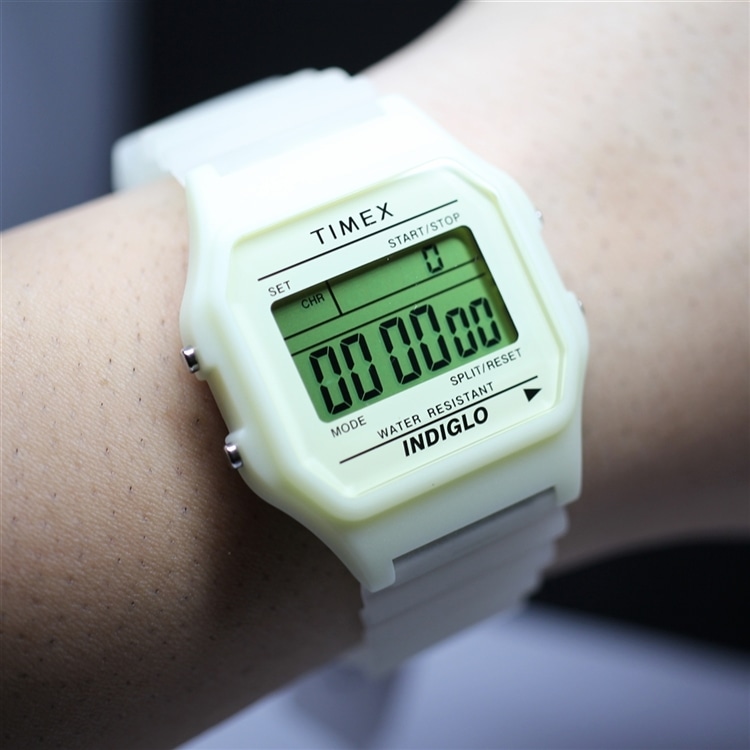 TIMEX】完売必至!!ノスタルジックな激レアモデルが復刻。 TW2Y02600 の