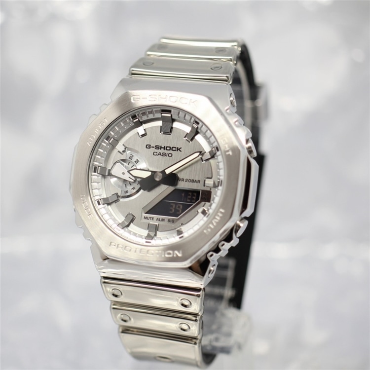 G-SHOCK】コレはスゴイ。想像以上のメタル感 GM-2100YM-8AJF、GM